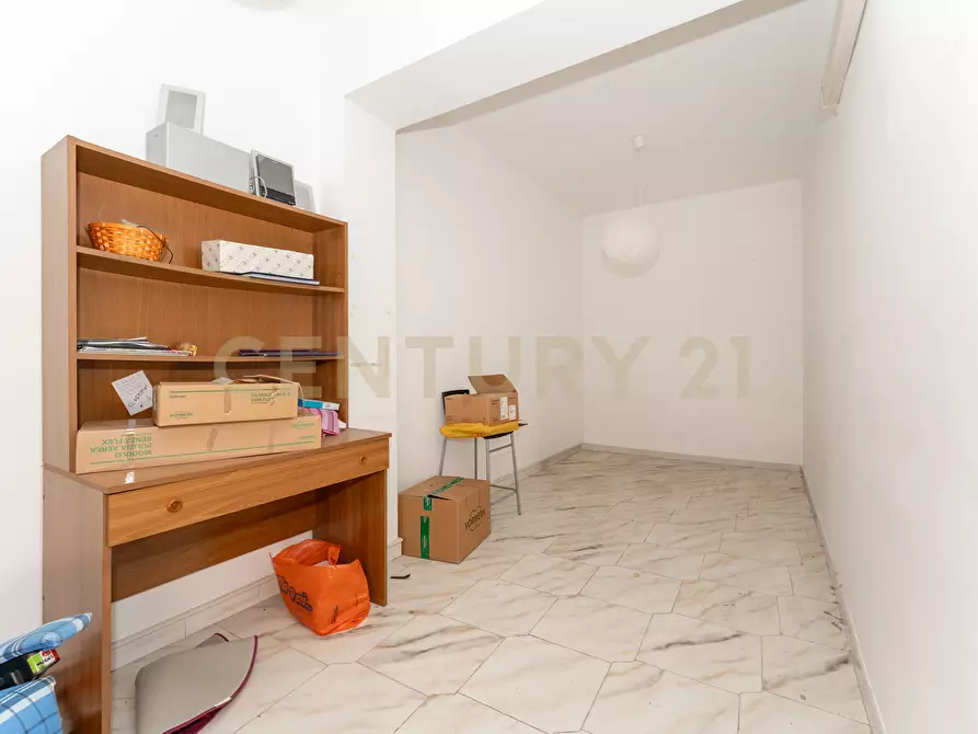 Immagine 30 di Palazzo in vendita  in Via Eraclea 82 a Lentini