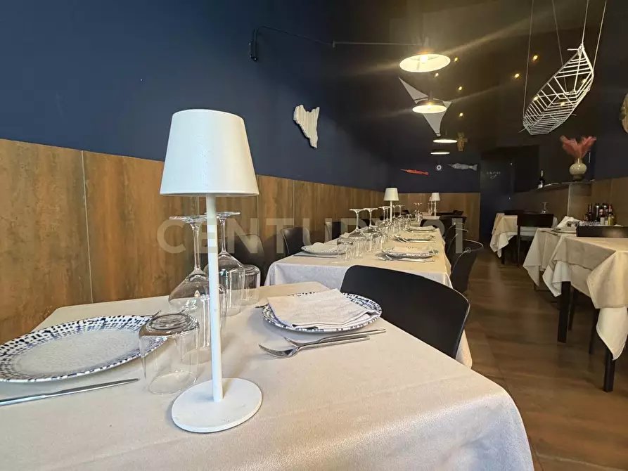 Immagine 19 di Bar / Ristorante in vendita  in Via Davì 43 a Acireale