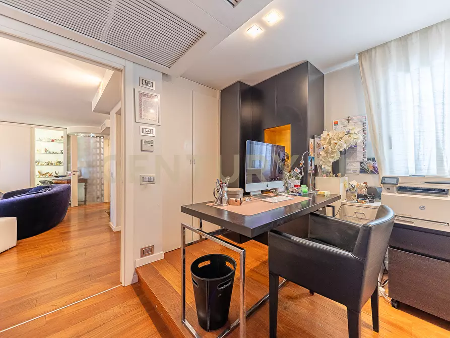 Immagine 13 di Attico in vendita  in Viale Carmelo Bene 320 a Roma