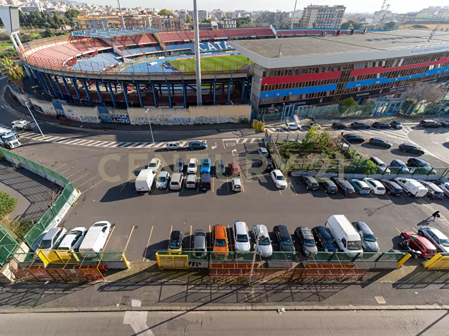 Immagine 45 di Pentalocale in vendita  in Piazza Spedini 8 a Catania