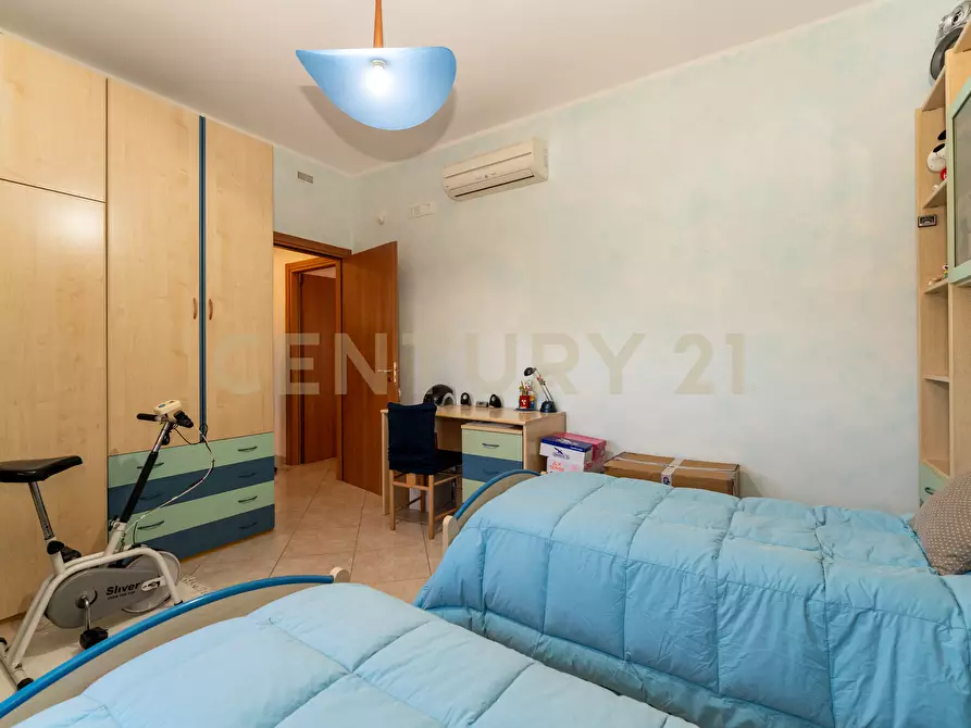 Immagine 39 di Trilocale in vendita  in Via Riccardo Wagner 50 a Acireale