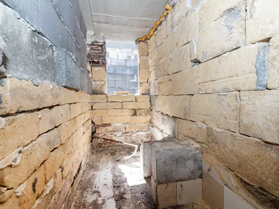 Immagine 15 di Casa indipendente in vendita  in Via Duca di Massa 17/19 a Aci Castello