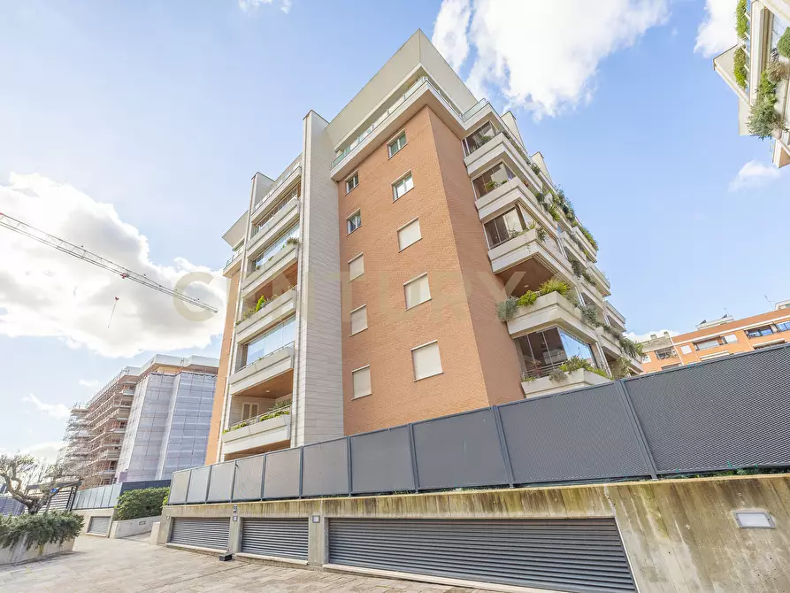 Immagine 40 di Bilocale in vendita  in Via Emanuela Loi 10 a Roma