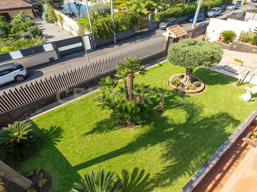 Immagine 13 di Villa in vendita  in Via Salemi 19 a Mascalucia