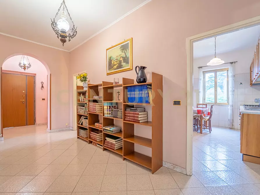 Immagine 21 di Pentalocale in vendita  in Via Due Giugno 66 a Fonte Nuova