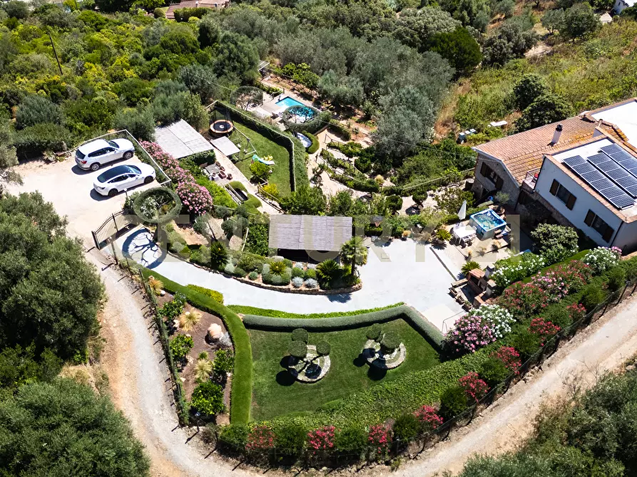 Immagine 1 di Porzione di casa in vendita  in Via degli Atleti a Monte Argentario