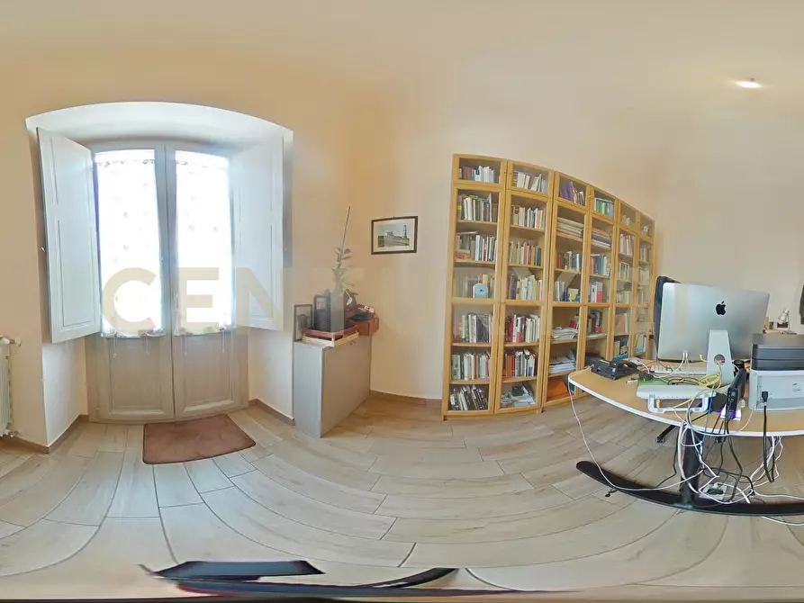 Immagine 52 di Pentalocale in vendita  in Via Recupero 38 a Catania