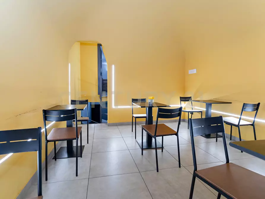 Immagine 30 di Bar / Ristorante in vendita  in Via Gemmellaro 47/A a Catania