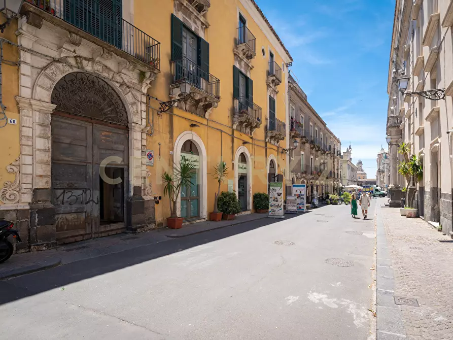 Immagine 39 di Bilocale in vendita  in Via Crociferi 60 a Catania