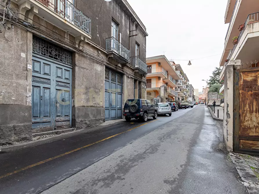 Immagine 78 di Pentalocale in vendita  in Via Lorenzo Maddem 67 a Acireale