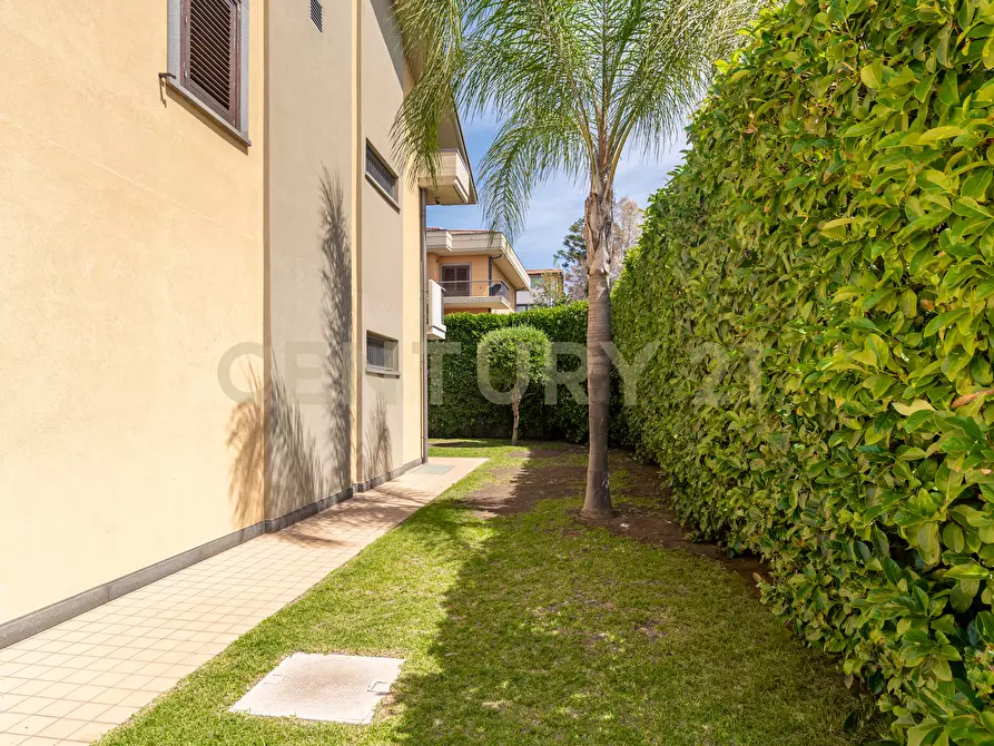 Immagine 17 di Villa in vendita  in Via Scala 58 a San Gregorio Di Catania
