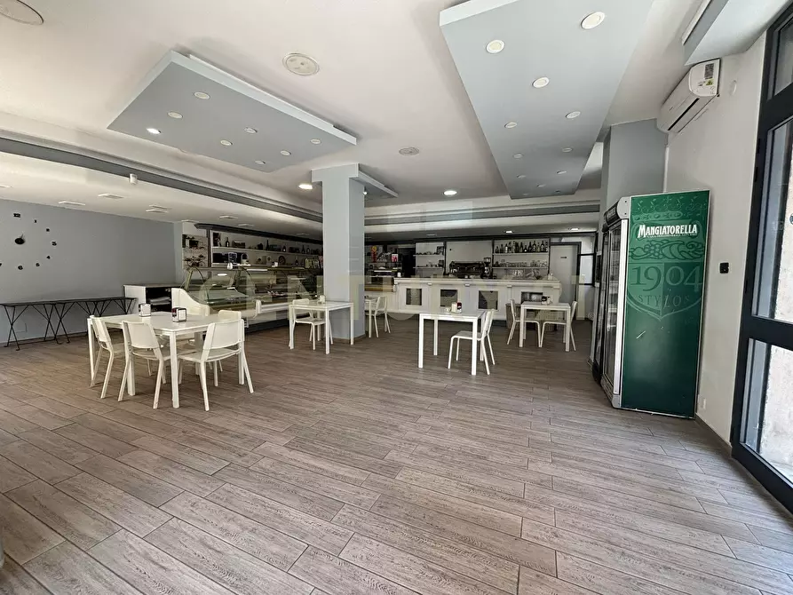 Immagine 4 di Bar / Ristorante in vendita  in Viale Zecchino 105 a Siracusa