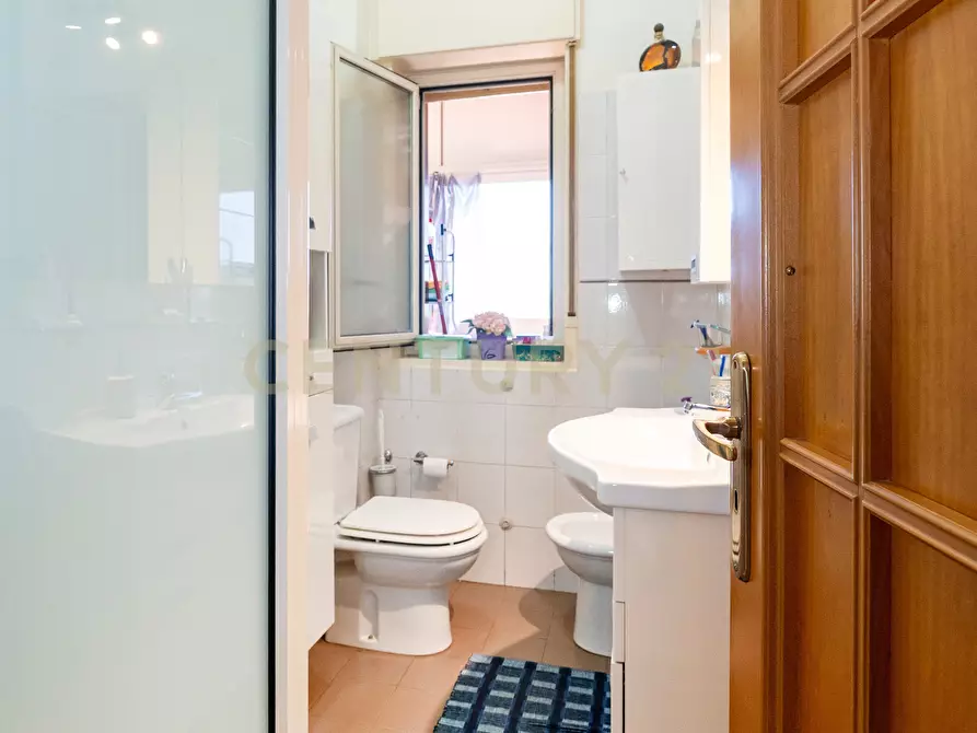 Immagine 11 di Quadrilocale in vendita  in Corso dei Mille 54 a Catania