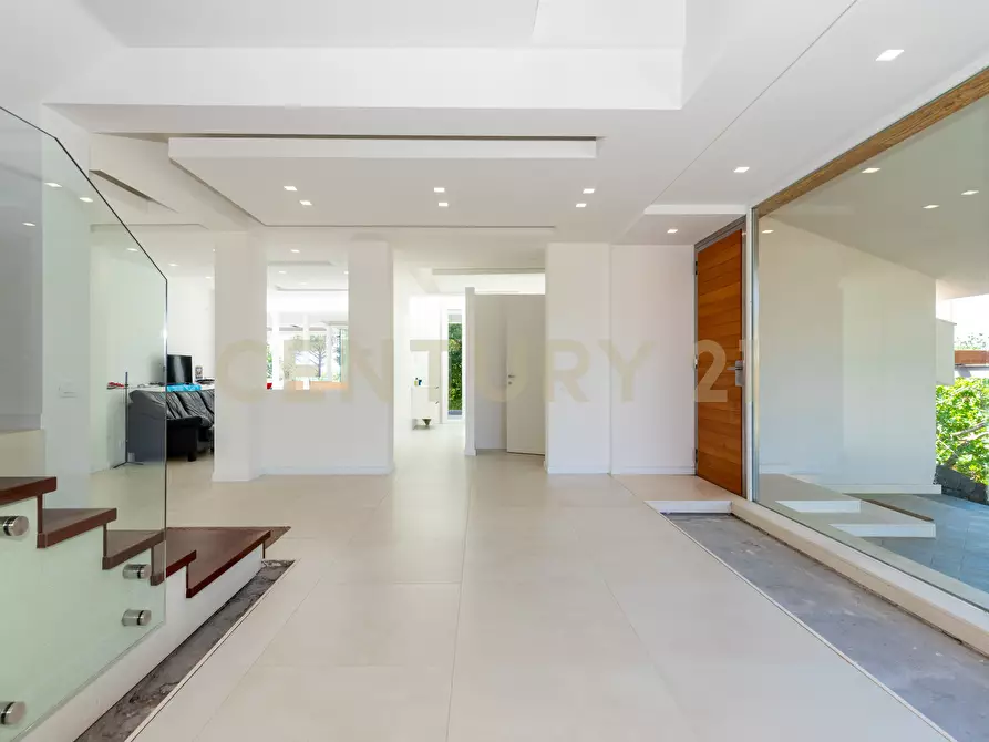 Immagine 27 di Villa in vendita  in SS284 a Adrano