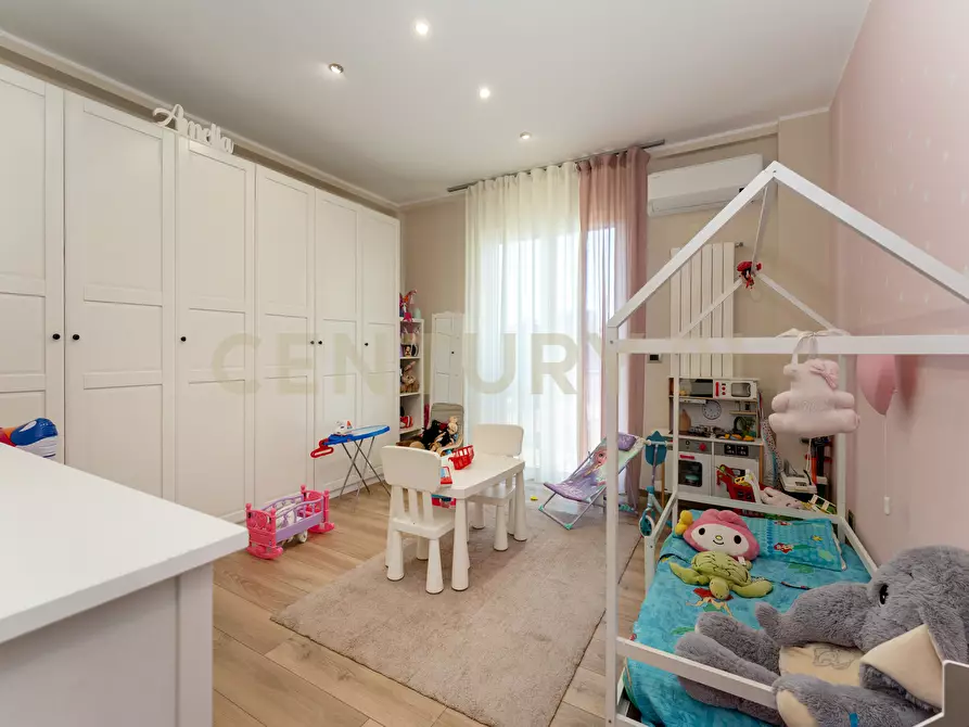 Immagine 42 di Pentalocale in vendita  in Via Lo Jacono Francesco 53 a Sant'agata Li Battiati