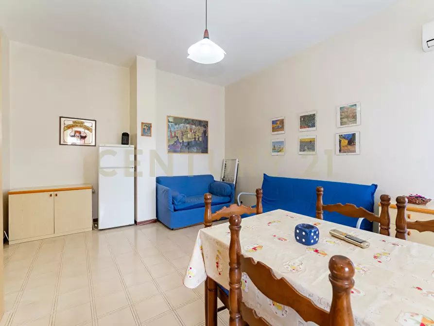 Immagine 22 di Bilocale in vendita  in Via Porticato 17 a Giardini-Naxos