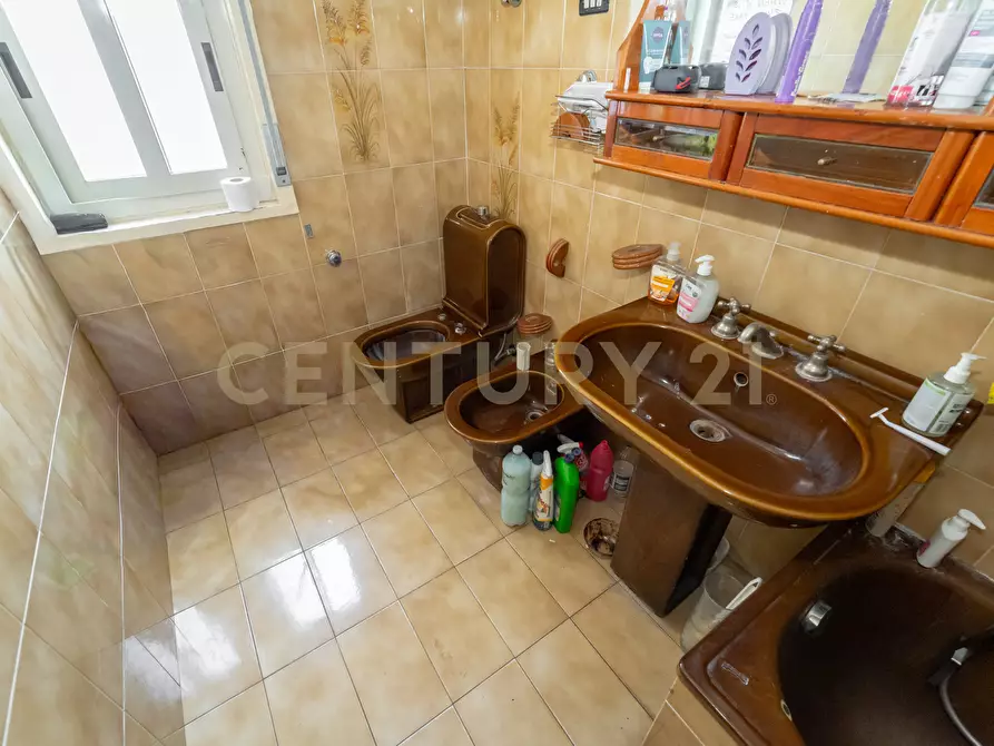 Immagine 14 di Trilocale in vendita  in Via dei Sanguinelli 11 a Catania