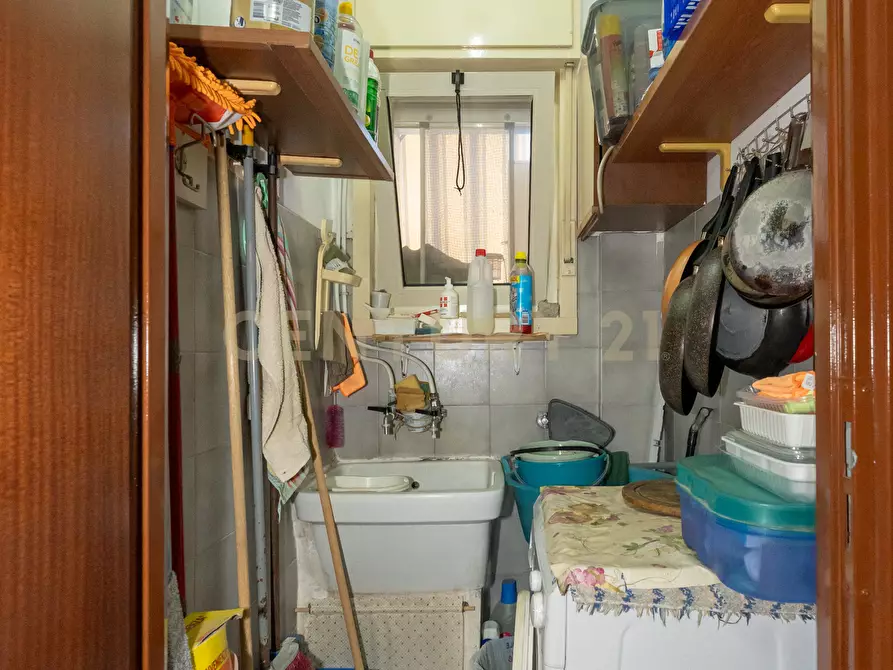 Immagine 41 di Quadrilocale in vendita  in Viale San Teodoro 7 a Catania