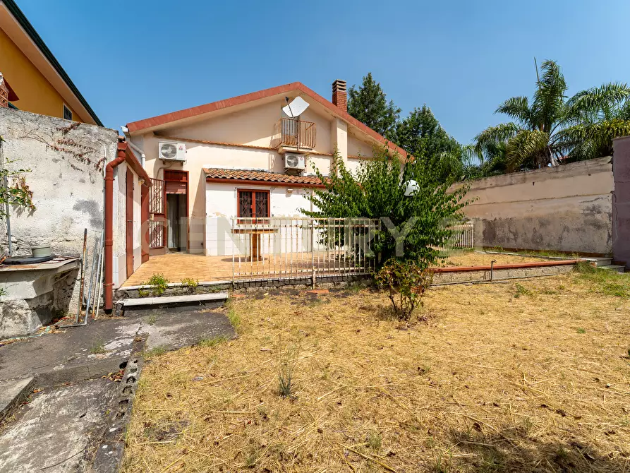 Immagine 30 di Villa in vendita  in Via Michelangelo Buonarroti 4 a Tremestieri Etneo