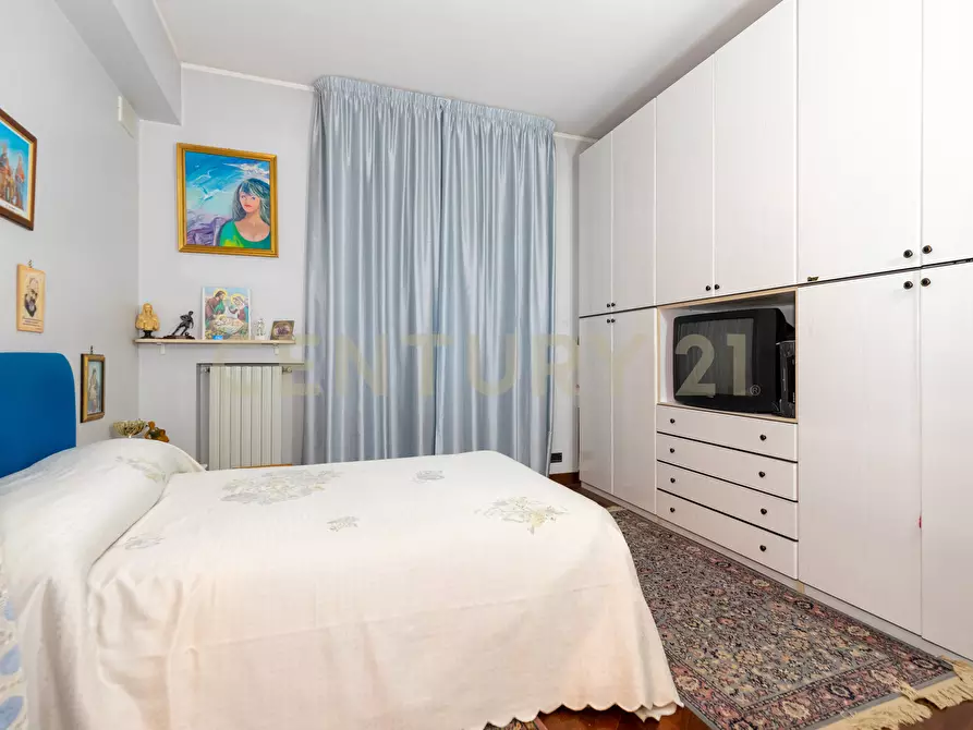 Immagine 28 di Villa in vendita  in Via Salemi 19 a Mascalucia