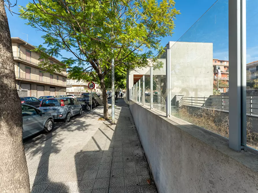 Immagine 45 di Locale commerciale in vendita  in Via Alfred Nobel snc a Misterbianco