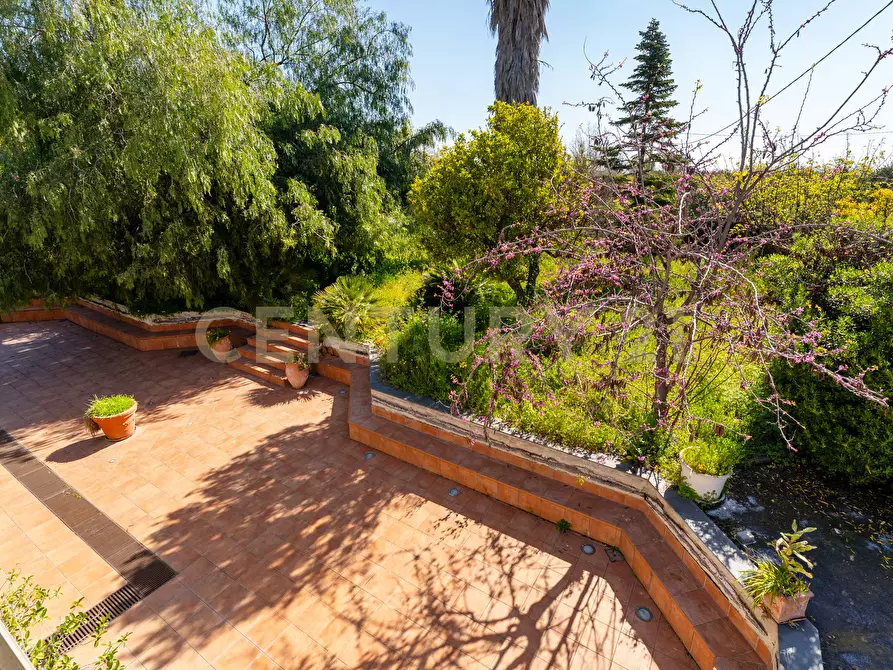 Immagine 45 di Villa in vendita  in Via Alcaloro Petrone 47 a Viagrande