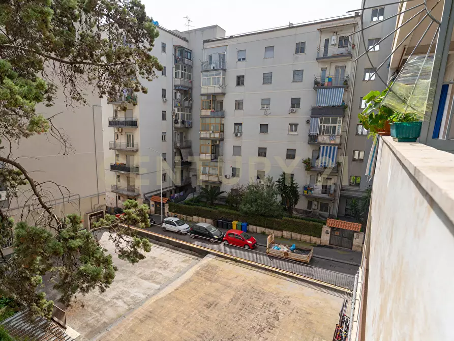 Immagine 11 di Appartamento in vendita  in Via Aurora 5 a Catania