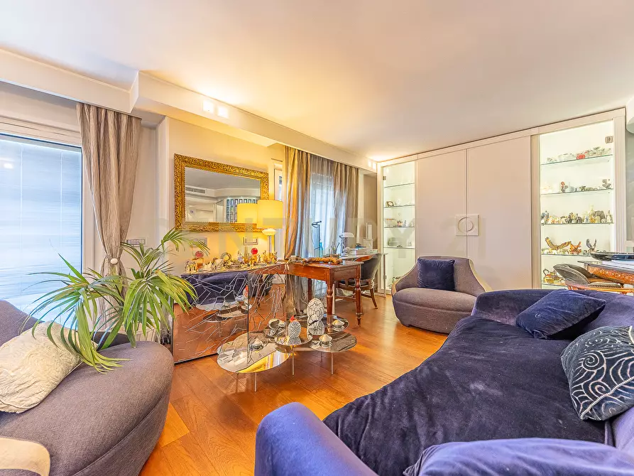 Immagine 4 di Attico in vendita  in Viale Carmelo Bene 320 a Roma