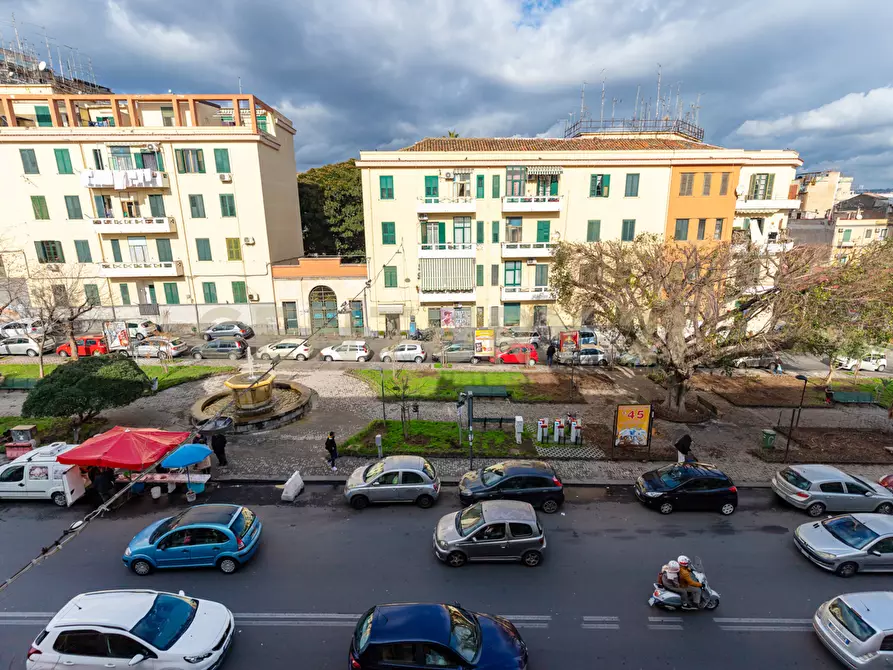Immagine 36 di Bilocale in vendita  in VIALE MARIO RAPISARDI 158 a Catania
