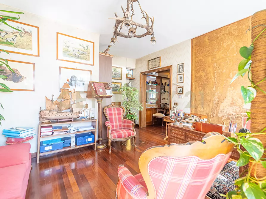 Immagine 5 di Attico in vendita  in Viale Cortina d'Ampezzo 199 a Roma