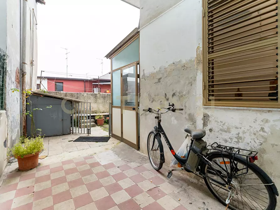 Immagine 3 di Bilocale in vendita  in Via Wrzì 128 a Catania
