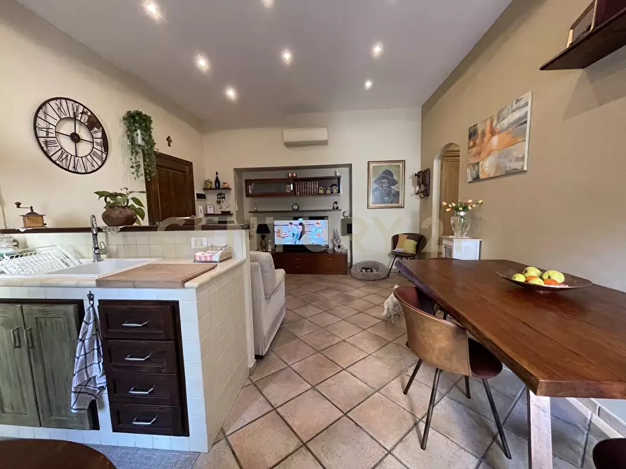 Immagine 11 di Trilocale in vendita  in VIA ASILO a Monte Argentario