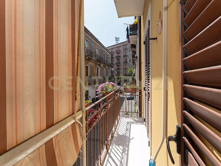 Immagine 30 di Bilocale in vendita  in Via Giovanni Gentile 9 a Catania