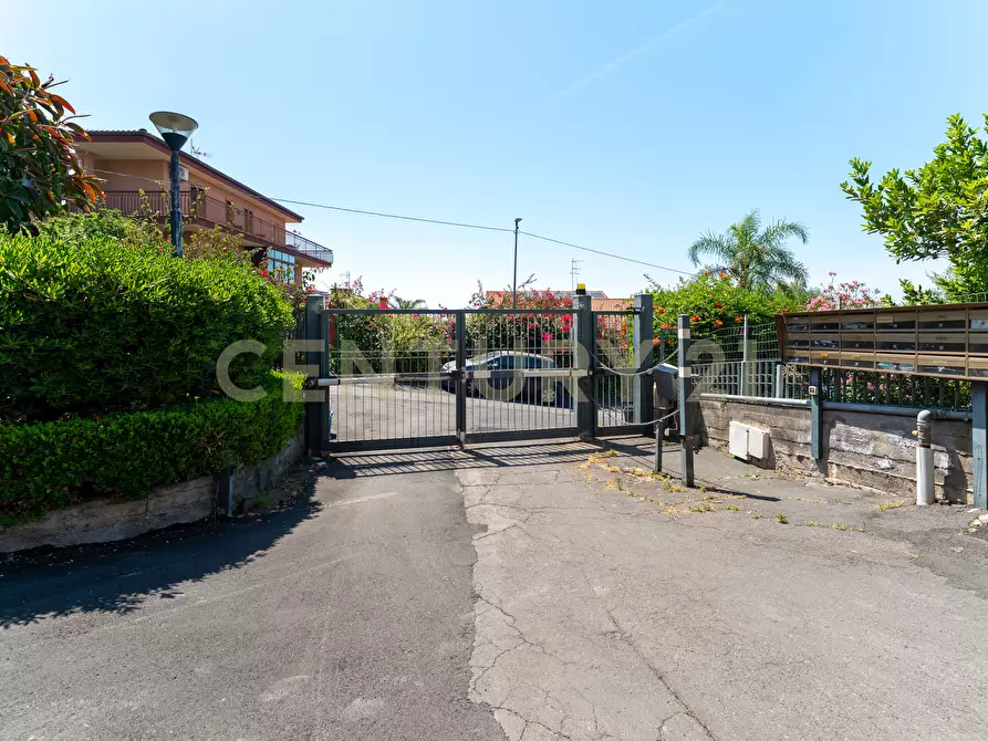 Immagine 3 di Bilocale in vendita  in Via G. M. Frontini 49 a Aci Castello