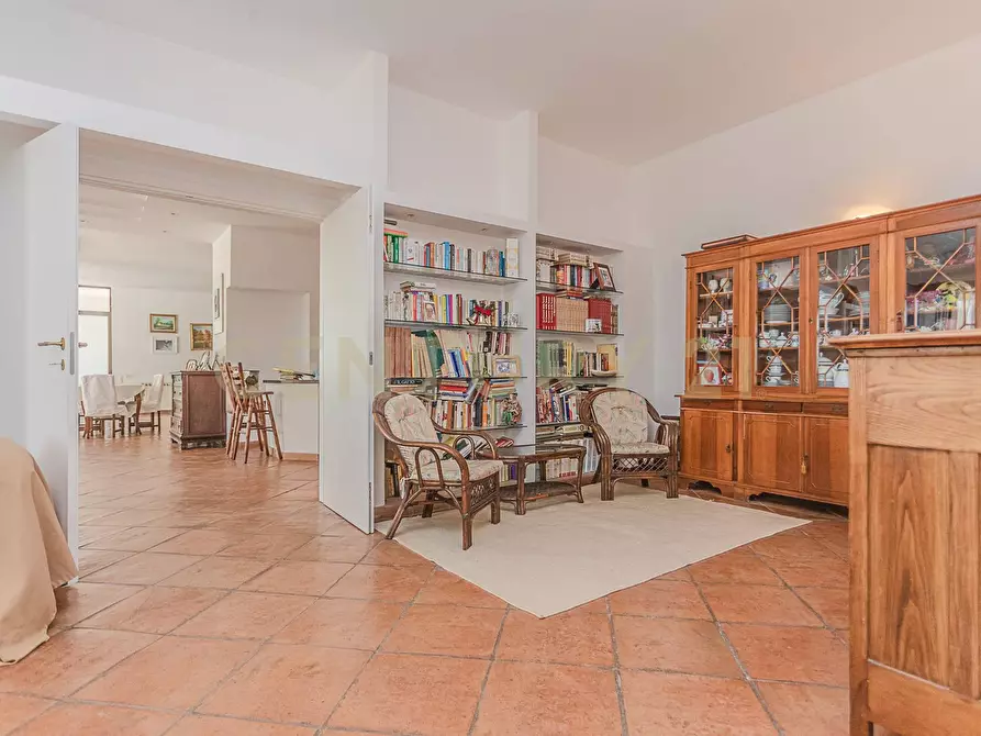 Immagine 38 di Villa in vendita  in Via Spiaggia del Lago 17b a Castel Gandolfo