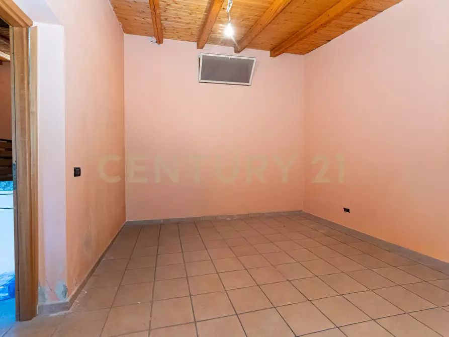 Immagine 75 di Palazzo in vendita  in Via Sebastiano Catania 284 a Catania