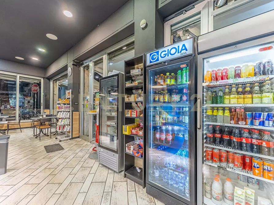 Immagine 6 di Bar / Ristorante in vendita  in Via Reno 2 a Roma