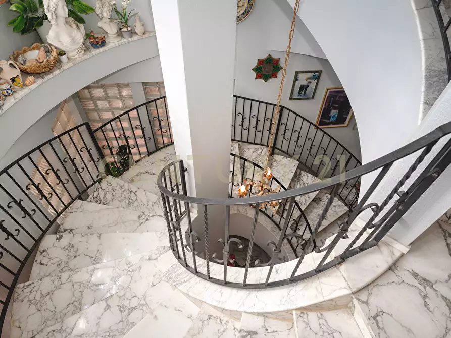 Immagine 53 di Villa in vendita  in Via Ottavia Penna 50 a Caltagirone