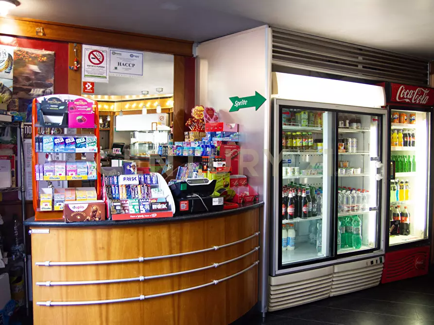 Immagine 9 di Bar / Ristorante in vendita  in Viale Bruno Buozzi 27 a Roma