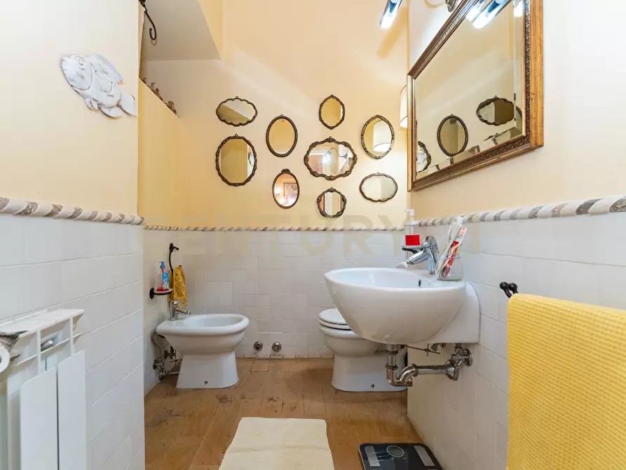 Immagine 51 di Villa in vendita  in Via Timparosa 39 a Aci Castello