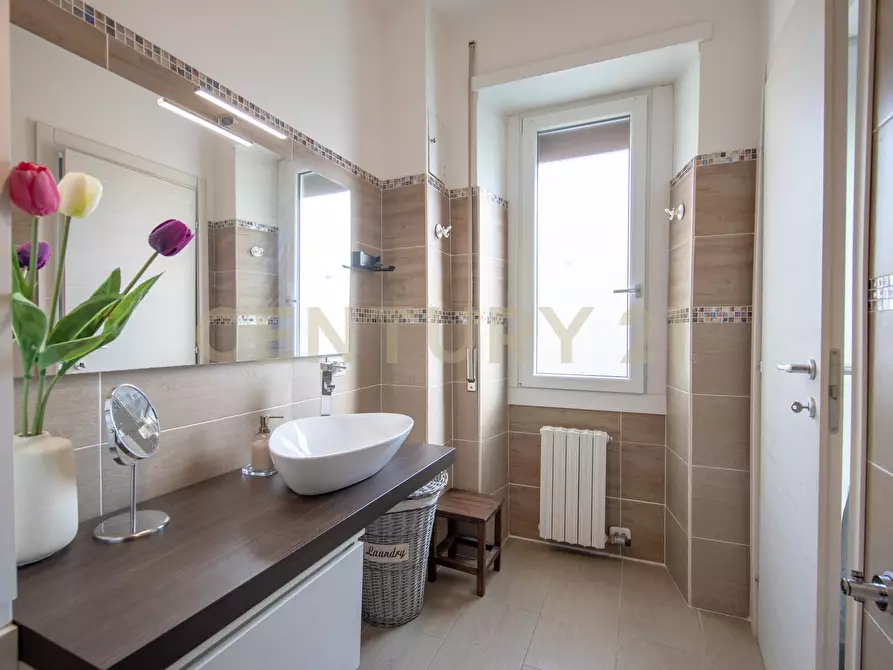 Immagine 21 di Quadrilocale in vendita  in Viale della Venezia Giulia 151 a Roma