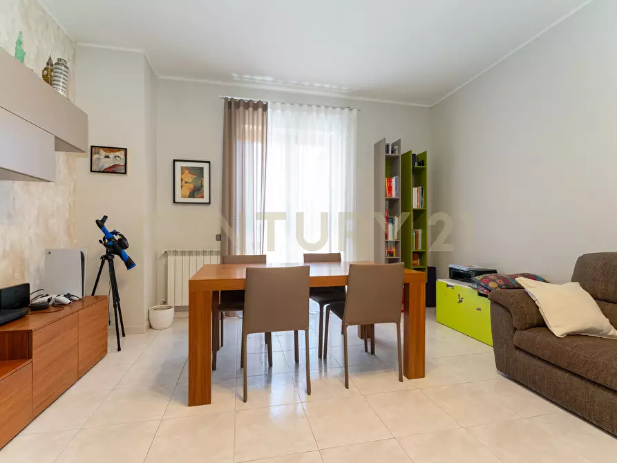 Immagine 7 di Trilocale in vendita  in Via Guglielmo Marconi 107 a Pedara