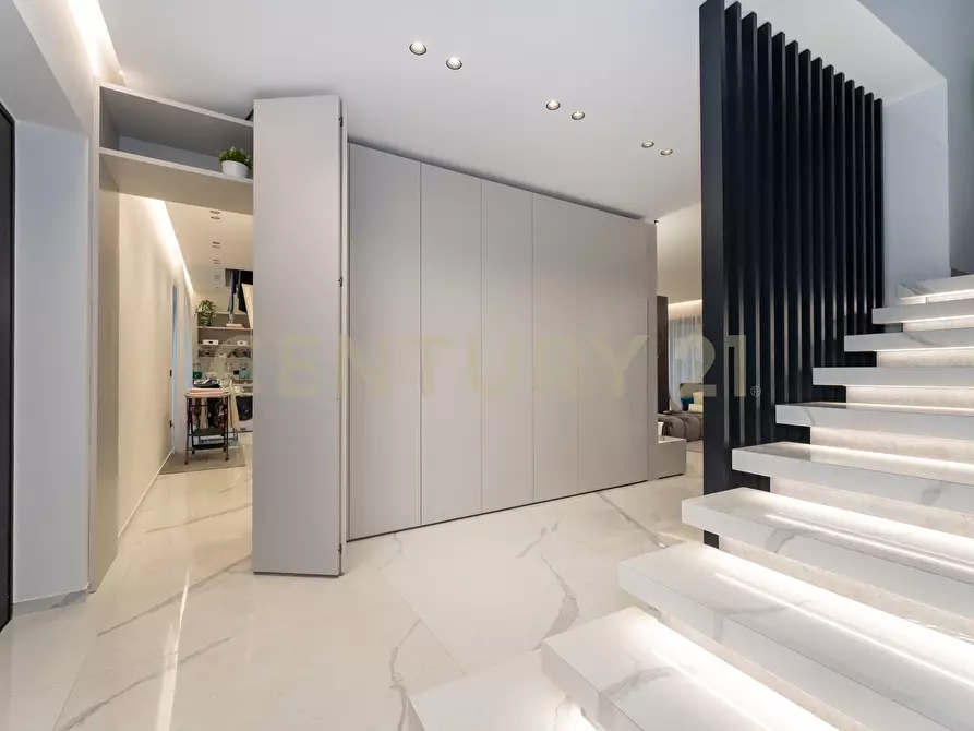 Immagine 62 di Villa in vendita  in Via Sant' Andrea 8 a Catania