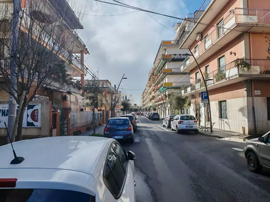 Immagine 12 di Locale commerciale in vendita  in Via Guglielmo Marconi 40 a Gravina Di Catania