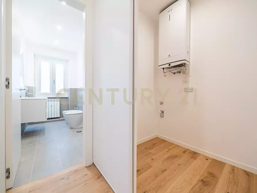 Immagine 51 di Trilocale in vendita  in Via Carlo Dossi 80 a Roma