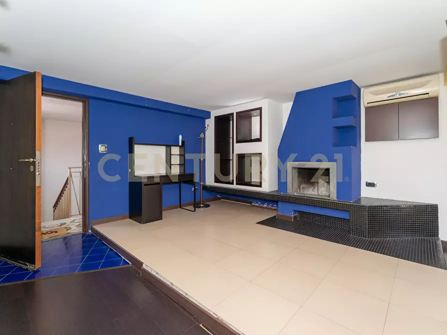 Immagine 9 di Trilocale in vendita  in Via Antonio Gramsci 23 a Gravina Di Catania