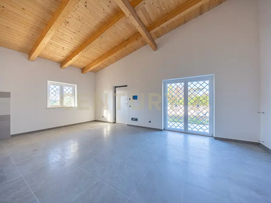 Immagine 4 di Casa trifamiliare in vendita  in Via Basento 4 a Aprilia