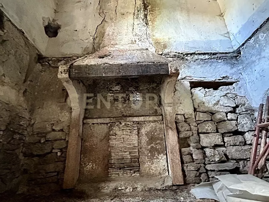 Immagine 15 di Rustico / casale in vendita  in Contrada Tezze snc a Velo Veronese