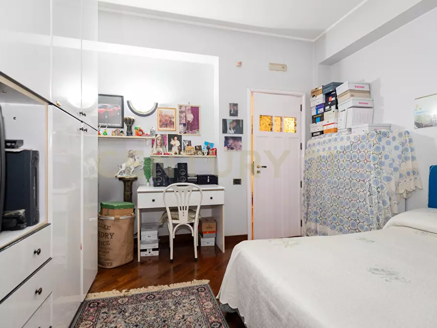 Immagine 29 di Villa in vendita  in Via Salemi 19 a Mascalucia