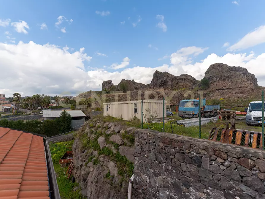 Immagine 83 di Palazzo in vendita  in Via Monte Calvario 56 a Biancavilla